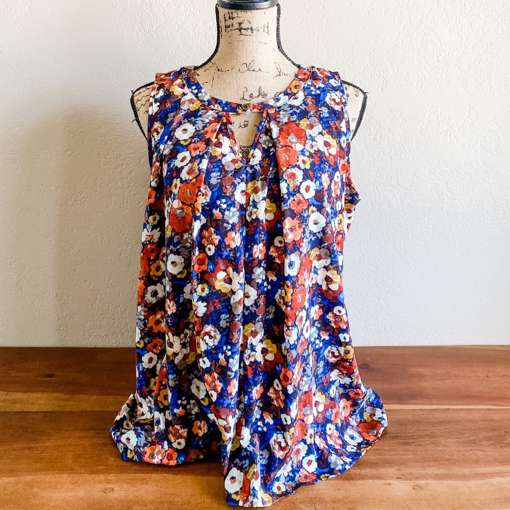 Floral Sleeveless Blouse